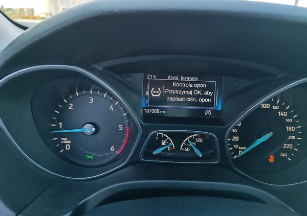 Ford Focus cena 39700 przebieg: 187050, rok produkcji 2016 z Płock małe 781